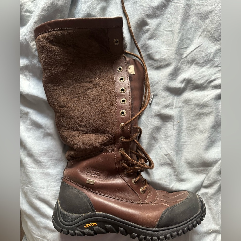 Ugg Adirondack Tall Dark Brown- used under 10 times!